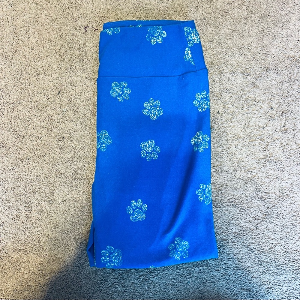 ❌SOLD❌ LuLaRoe OS Blue Paw Print Leggings